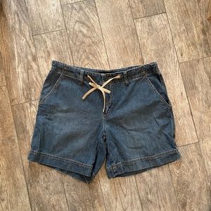 Venezia denim jean shorts size 16